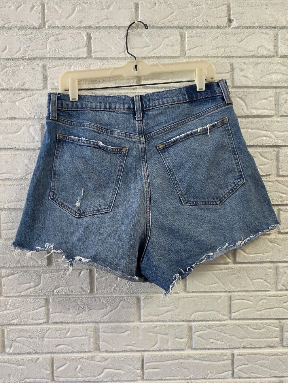 A&F [Curve Love] The '90s Relaxed Cutoff Short - High Rise EUC